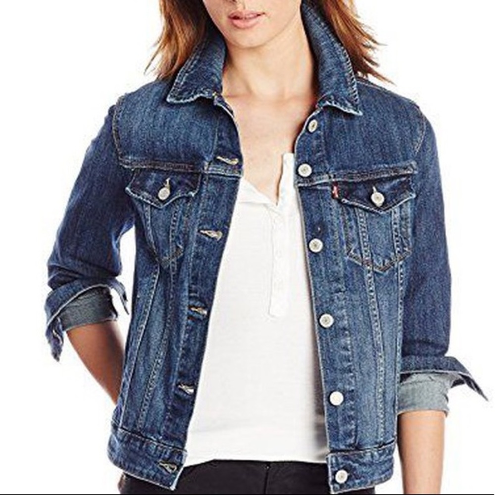 Levi’s Classic Trucker Jacket in Belle Blue